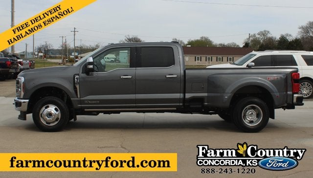 2026 Ford Super Duty F-350 DRW LARIAT