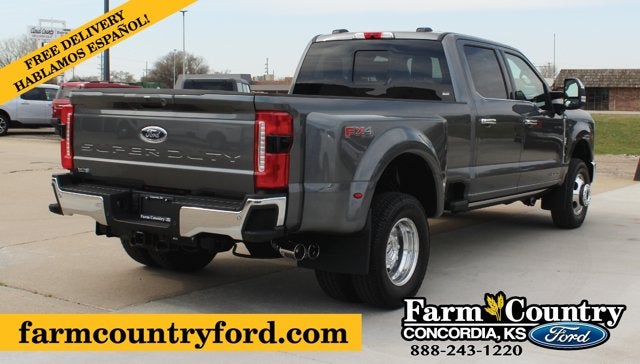 2026 Ford Super Duty F-350 DRW LARIAT