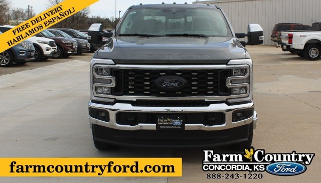 2026 Ford Super Duty F-350 DRW LARIAT